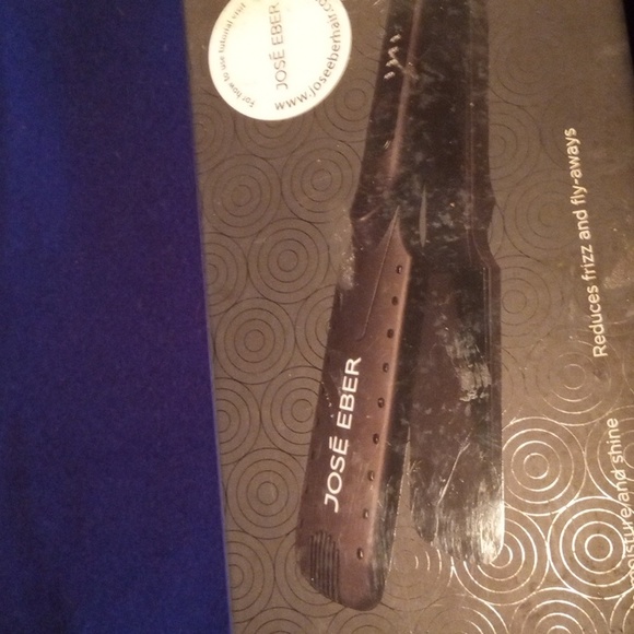 Nwot JOSE EBER flat iron - Picture 4 of 8
